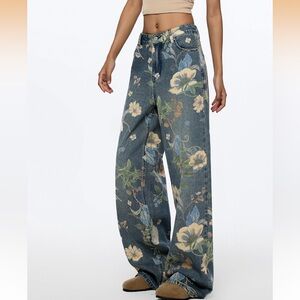 Floral Print High Waisted Wide-Leg Jeans
